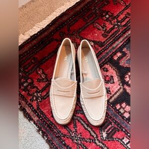 Zara Cream Loafer size 36 Never Worn